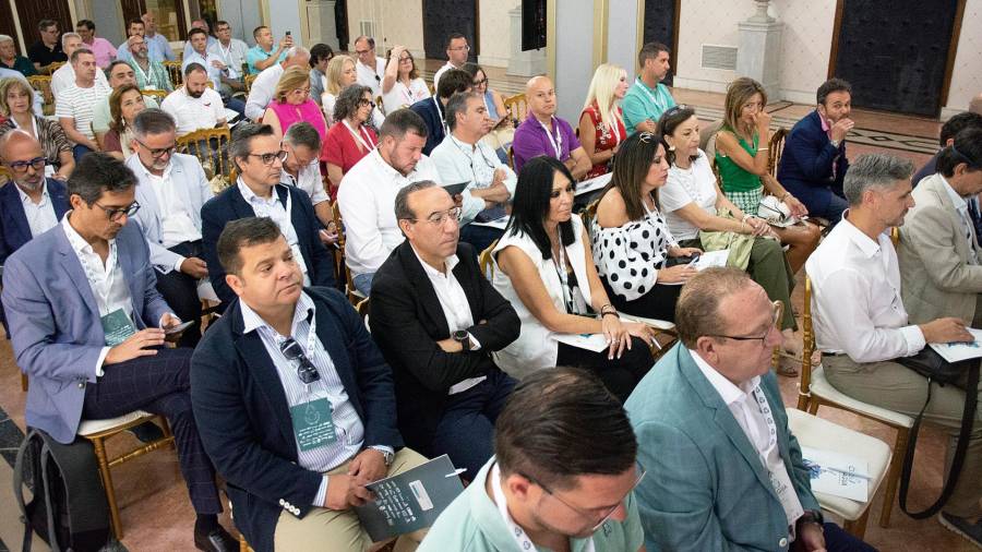 <i>Asistentes a las XIII Jornadas del Ciclo Integral del Agua. / Inmaculada Cejudo / Diario JAÉN. </i> <i>Asistentes a las XIII Jornadas del Ciclo Integral del Agua. / Inmaculada Cejudo / Diario JAÉN. </i>