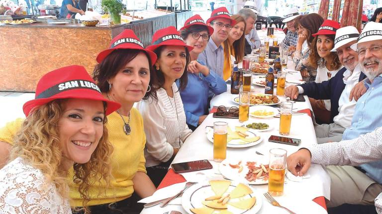 Unos como las más grandes familias Unos como las más grandes familias