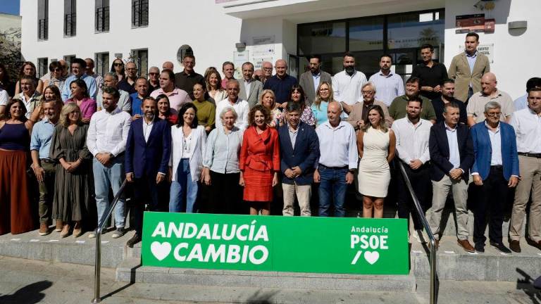 Latorre acusa a Moreno de “jugar con el dinero de todos los andaluces” Latorre acusa a Moreno de “jugar con el dinero de todos los andaluces”