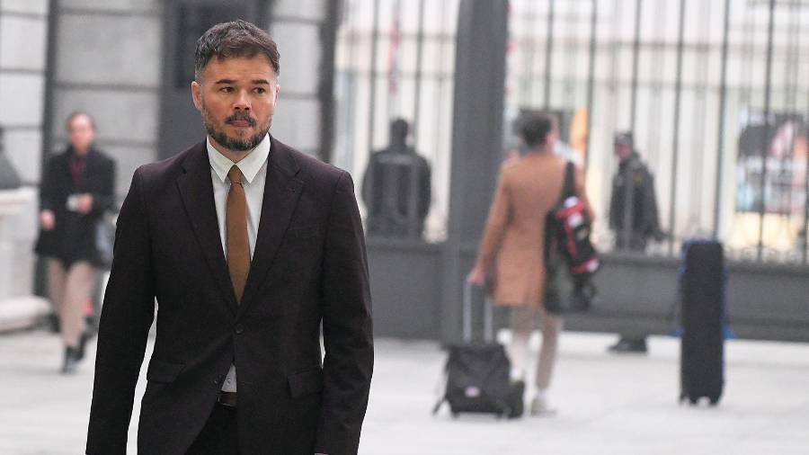 <i><b>RUFIÁN</b></i><i>. Sangre jiennense vomitiva.</i> $!<i><b>RUFIÁN</b></i><i>. Sangre jiennense vomitiva.</i>