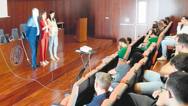 Bienvenida a los nuevos estudiantes de la Politécnica Bienvenida a los nuevos estudiantes de la Politécnica