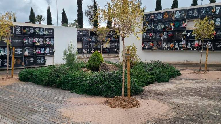 No hay más espacio en el cementerio de San Fernando de Jaén No hay más espacio en el cementerio de San Fernando de Jaén