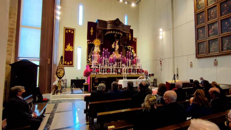 “Aprender a cargar con la Cruz”, mensaje del ecuador de la Novena de “El Abuelo” “Aprender a cargar con la Cruz”, mensaje del ecuador de la Novena de “El Abuelo”