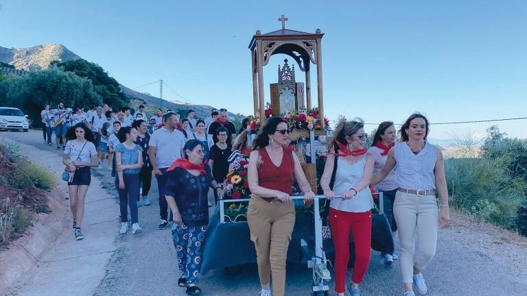 La Sagrada Familia bendice la aldea de Las Cabritas La Sagrada Familia bendice la aldea de Las Cabritas