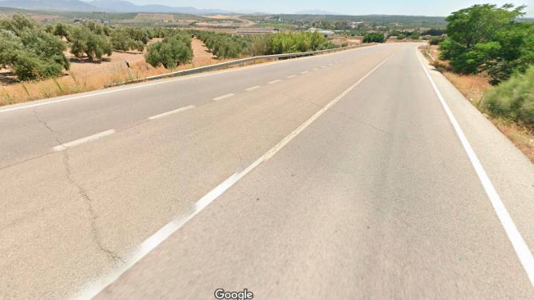 Sufre un accidente en la huida tras saltarse un control de alcohol y drogas de la Guardia Civil Sufre un accidente en la huida tras saltarse un control de alcohol y drogas de la Guardia Civil