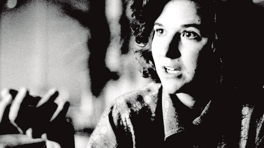 <i><b>1986.</b></i><i> Angustias María Rodríguez Ortega, en una entrevista concedida ese año a Diario JAÉN como diputada al Congreso por la provincia de Jaén en la cuarta legislatura de la democracia. / Archivo Diario JAÉN.</i> <i><b>1986.</b></i><i> Angustias María Rodríguez Ortega, en una entrevista concedida ese año a Diario JAÉN como diputada al Congreso por la provincia de Jaén en la cuarta legislatura de la democracia. / Archivo Diario JAÉN.</i>