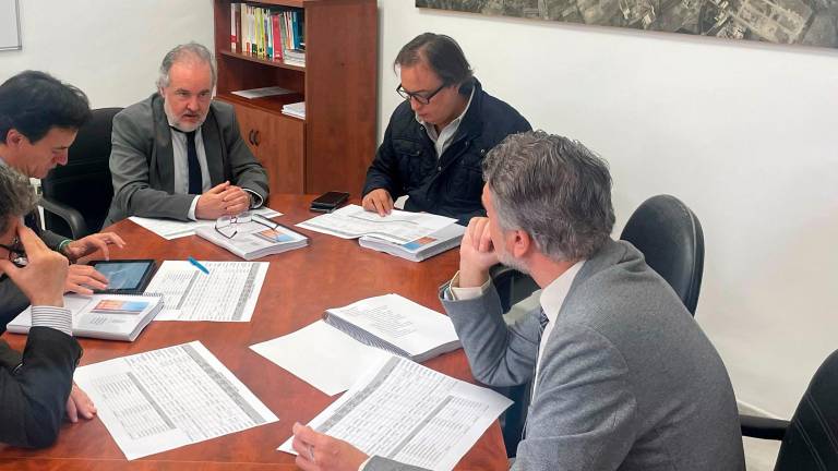 Los grupos municipales conocen los detalles del proyecto de presupuestos para Jaén Los grupos municipales conocen los detalles del proyecto de presupuestos para Jaén