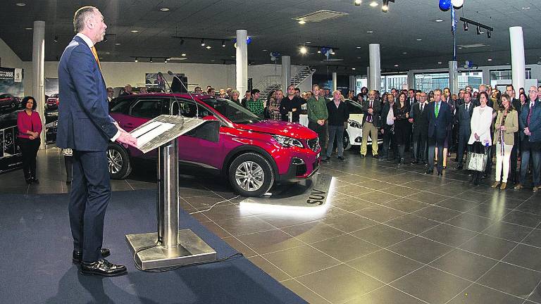 Peugeot estrena instalaciones Peugeot estrena instalaciones