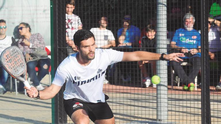 Antonio Luque pisa fuerte y debuta con un fácil triunfo Antonio Luque pisa fuerte y debuta con un fácil triunfo