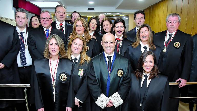 La nueva Junta de Gobierno del Colegio de Abogados de Jaén toma posesión