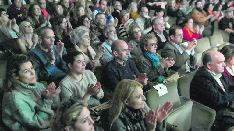 Una velada muy solidaria Una velada muy solidaria