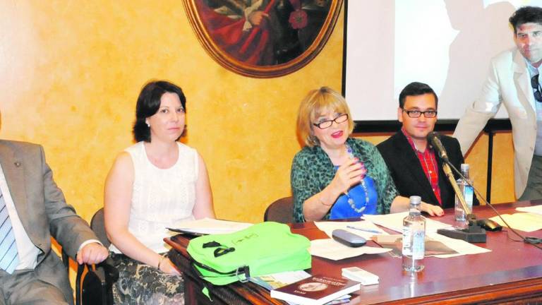 El hito de la Fundación para la exaltación de la Corona El hito de la Fundación para la exaltación de la Corona