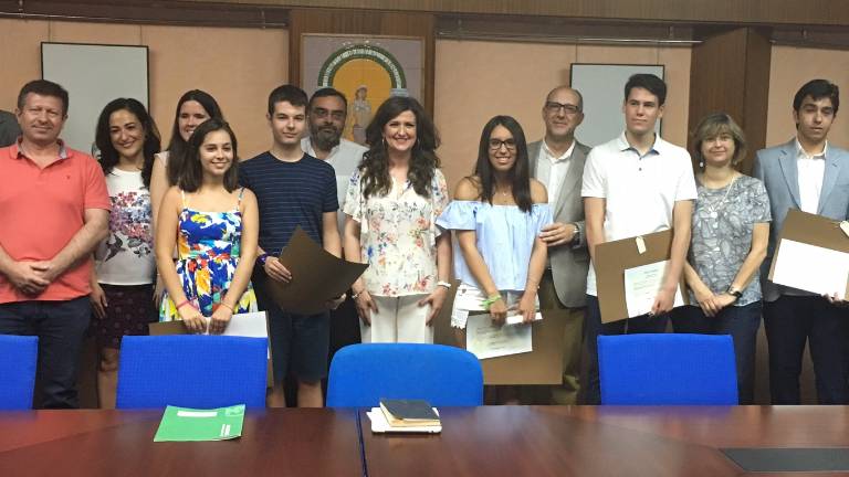 Seis alumnos jiennenses obtienen el Premio Extraordinario de Bachillerato Seis alumnos jiennenses obtienen el Premio Extraordinario de Bachillerato