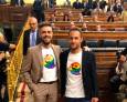 Felipe Sicilia luce a “Gaysper” en la sesión de constitución del Congreso Felipe Sicilia luce a “Gaysper” en la sesión de constitución del Congreso