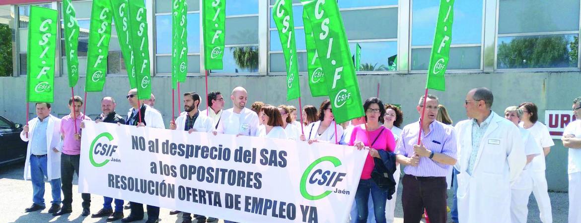 El “sin saber” de los interinos sale a las puertas del hospital El “sin saber” de los interinos sale a las puertas del hospital
