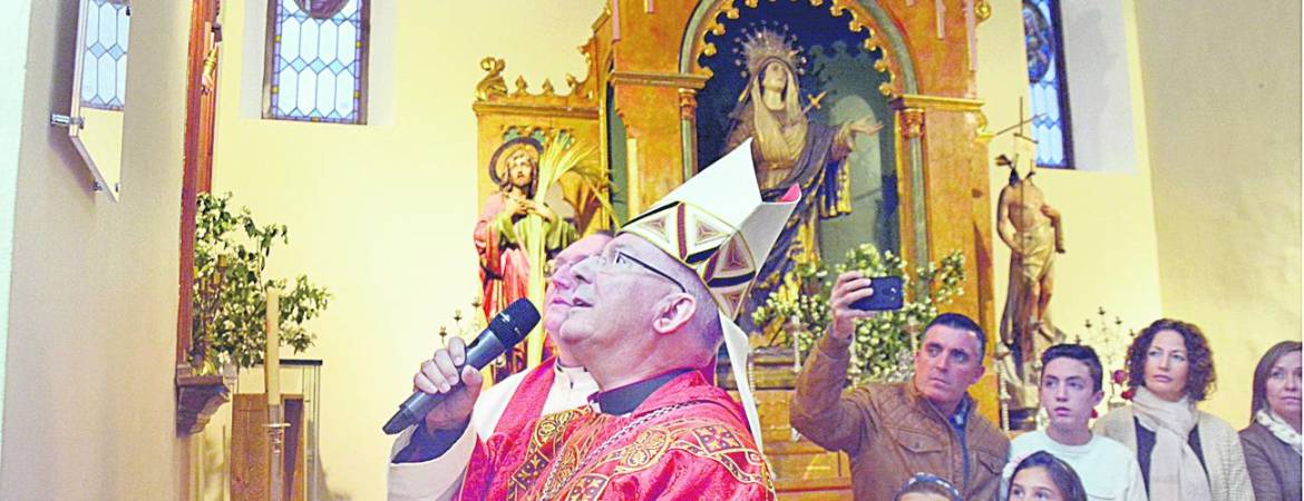 El obispo de Jaén visita Siles El obispo de Jaén visita Siles
