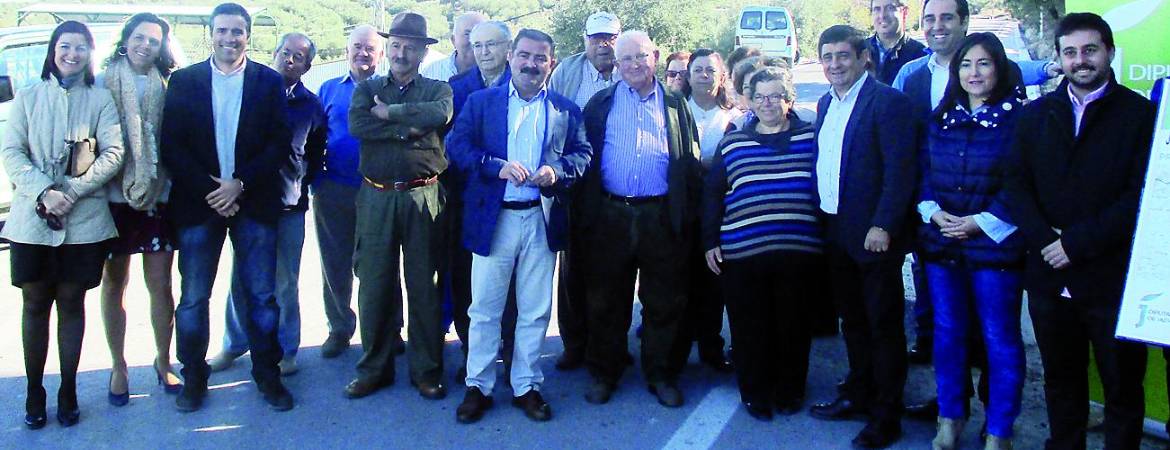 Nueva “inauguración” de la carretera de La Hortichuela Nueva “inauguración” de la carretera de La Hortichuela