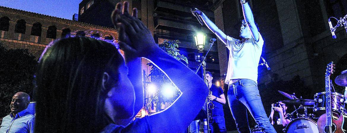 Locales de ocio piden menos trabas a la música en directo Locales de ocio piden menos trabas a la música en directo
