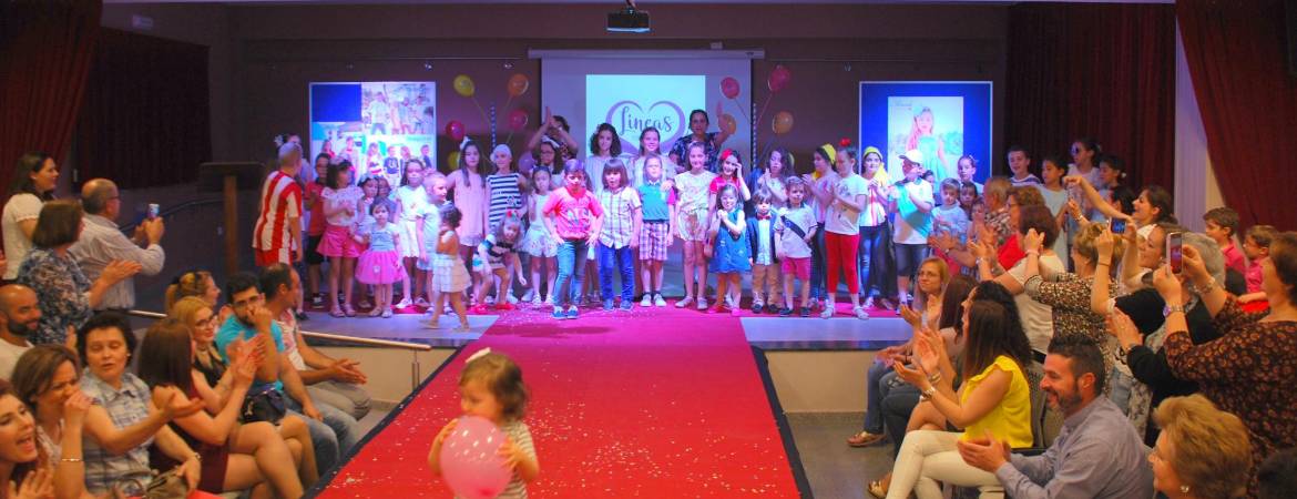 Desfile de moda infantil en Valdepeñas Desfile de moda infantil en Valdepeñas
