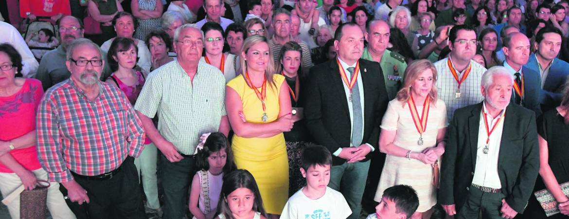 La noche que se nutrió de luz y color para viajar en el tiempo La noche que se nutrió de luz y color para viajar en el tiempo