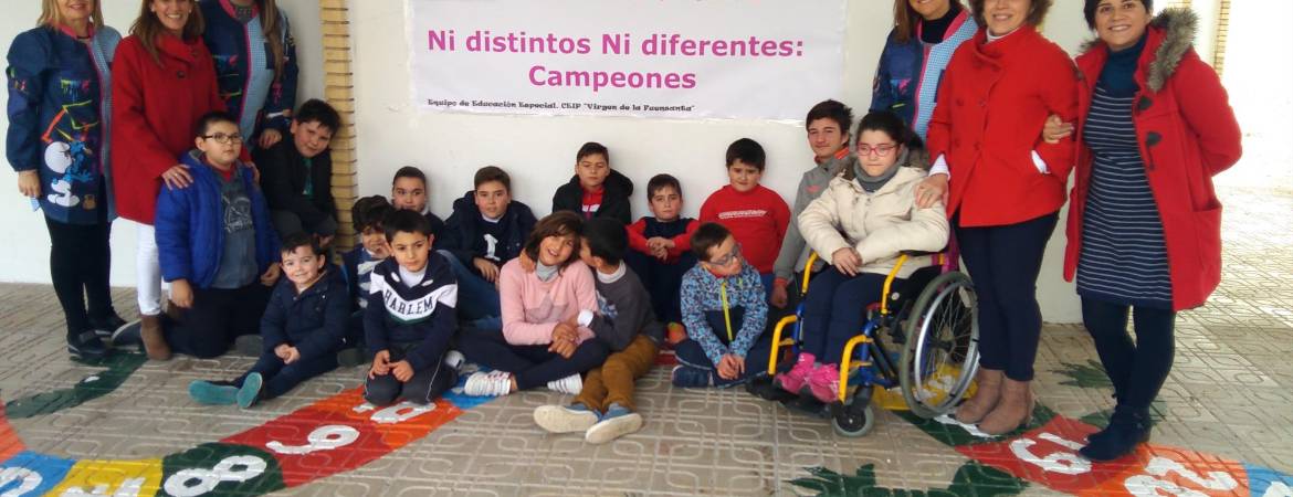 Merecido aplauso a menores que son un ejemplo Merecido aplauso a menores que son un ejemplo