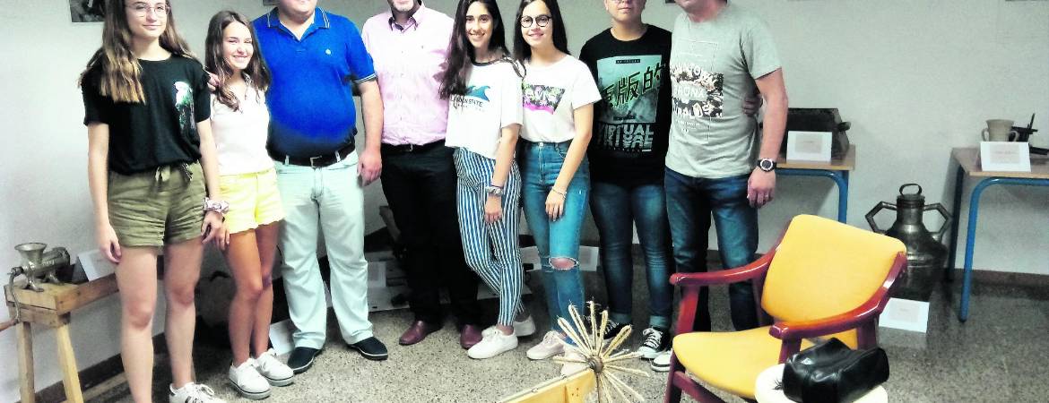 Los jóvenes recuperan el trabajo de sus antepasados Los jóvenes recuperan el trabajo de sus antepasados