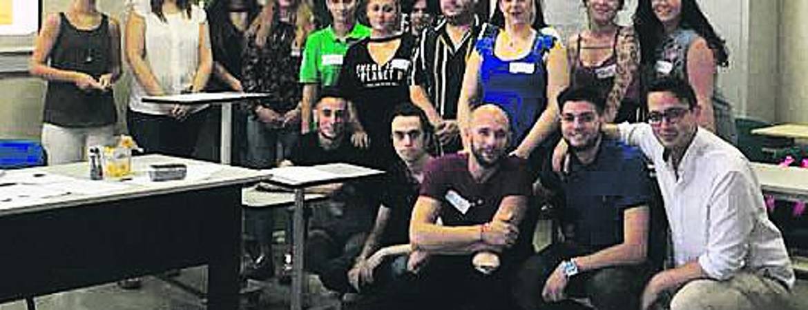 Aprendizaje teórico-práctico para jóvenes hosteleros Aprendizaje teórico-práctico para jóvenes hosteleros