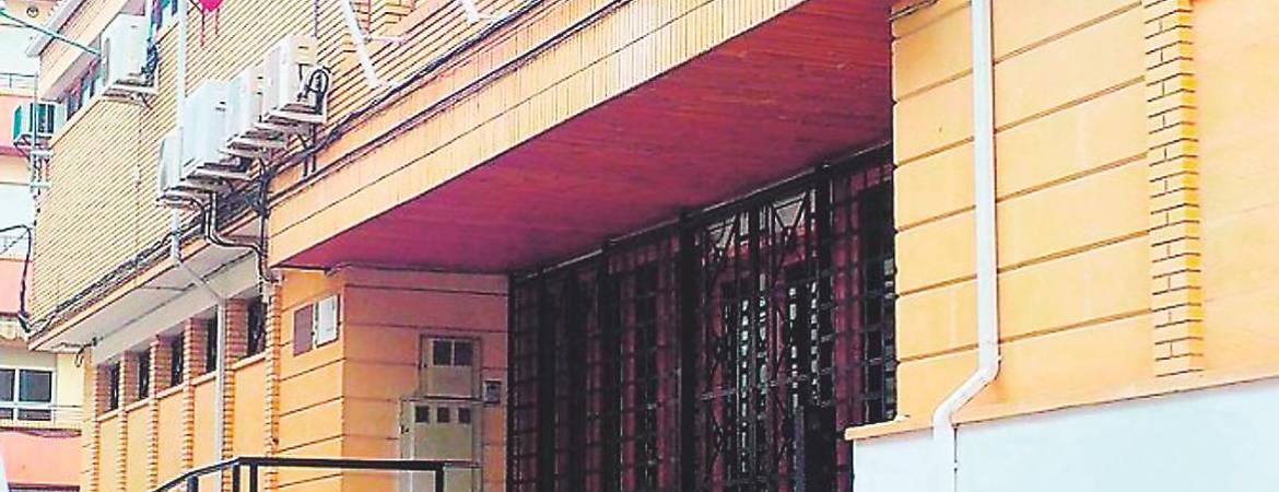 Acusación por falsificar una firma para lucrarse Acusación por falsificar una firma para lucrarse