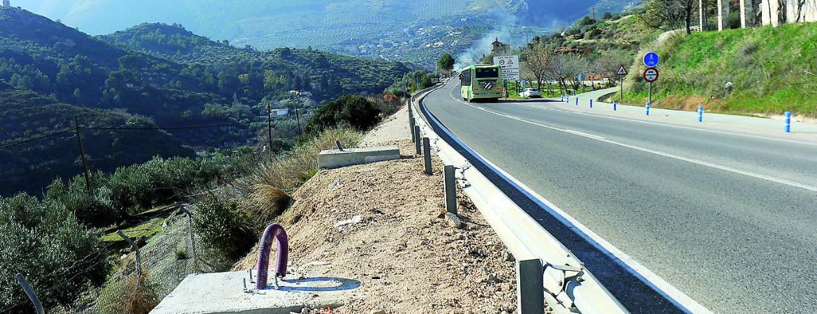 Un radar fijo contra “rápidos” en la salida hacia Los Villares Un radar fijo contra “rápidos” en la salida hacia Los Villares
