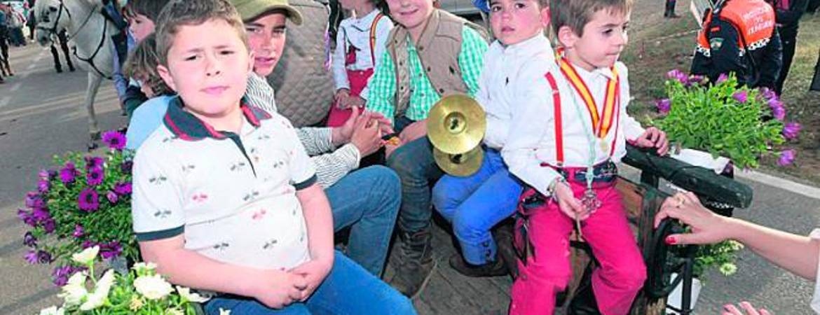 Abrazo a la Virgen de Nazaret Abrazo a la Virgen de Nazaret