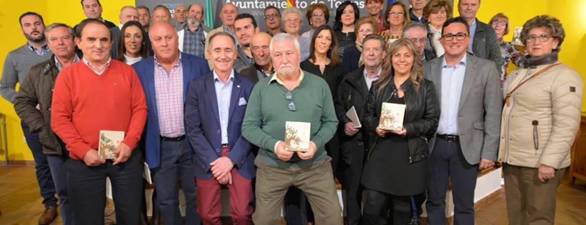Torres homenajea a los concejales de la democracia Torres homenajea a los concejales de la democracia