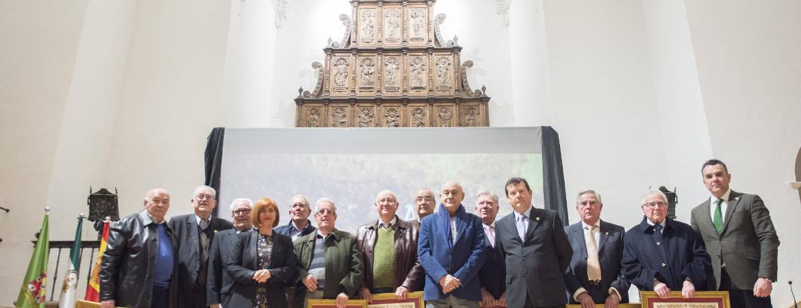 Honores a artesanos jubilados Honores a artesanos jubilados