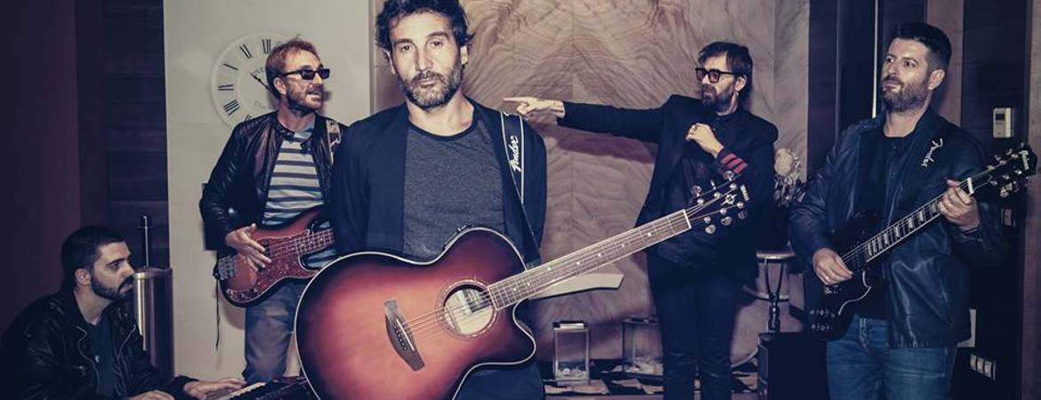 Una banda con púas que acarician Una banda con púas que acarician