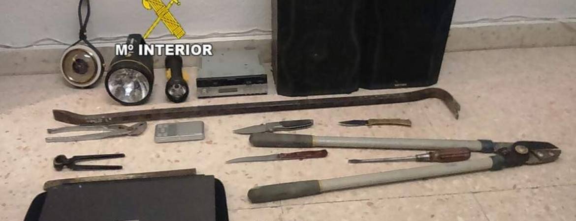 Detenidos en Los Villares tres hombres acusados de robar en explotaciones agrícolas Detenidos en Los Villares tres hombres acusados de robar en explotaciones agrícolas