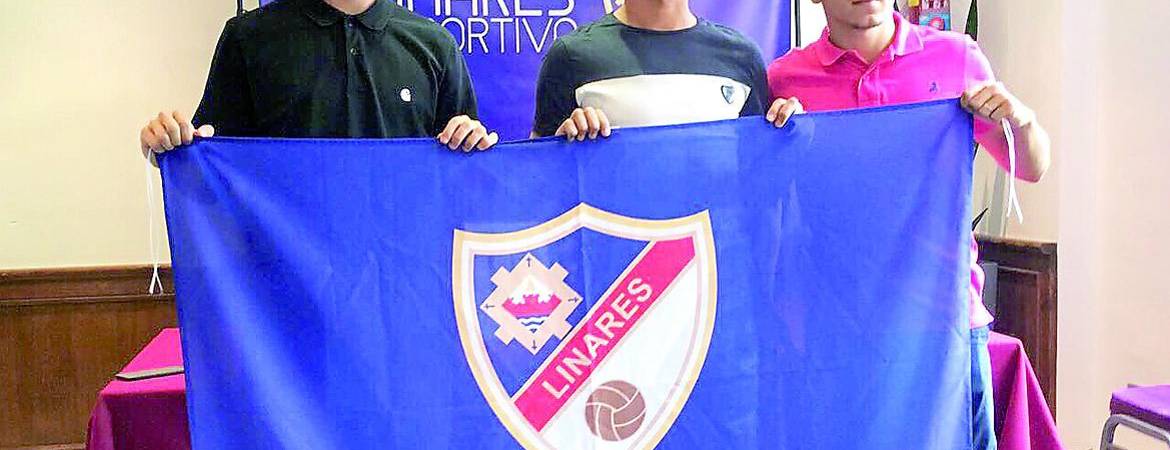 El Linares Deportivo presenta a tres de sus últimos fichajes El Linares Deportivo presenta a tres de sus últimos fichajes