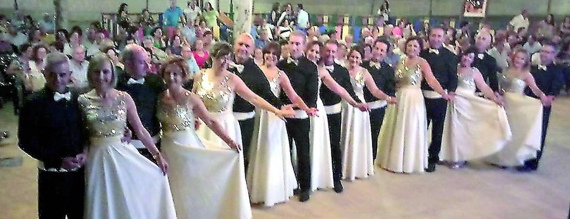 Los vecinos disfrutan de las fiestas del barrio de “La Noria” Los vecinos disfrutan de las fiestas del barrio de “La Noria”