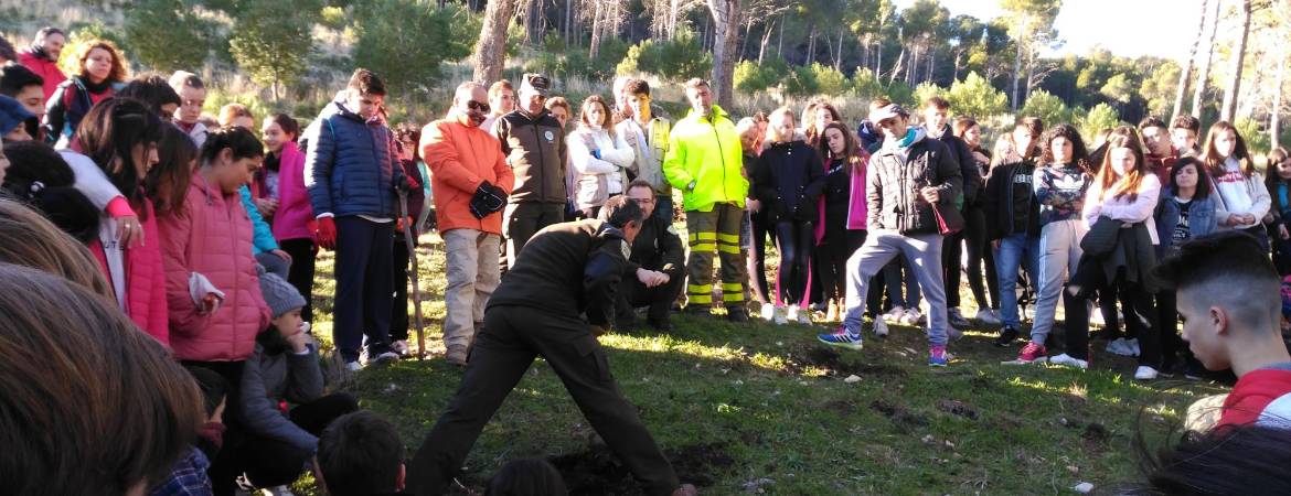 Merecido aplauso a menores que son un ejemplo Merecido aplauso a menores que son un ejemplo
