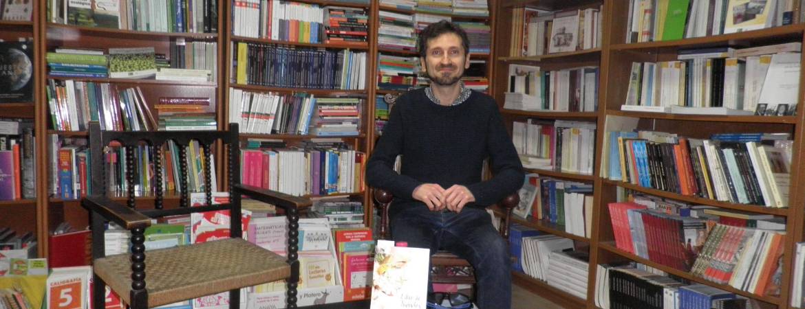 Poemas que abren interrogantes Poemas que abren interrogantes