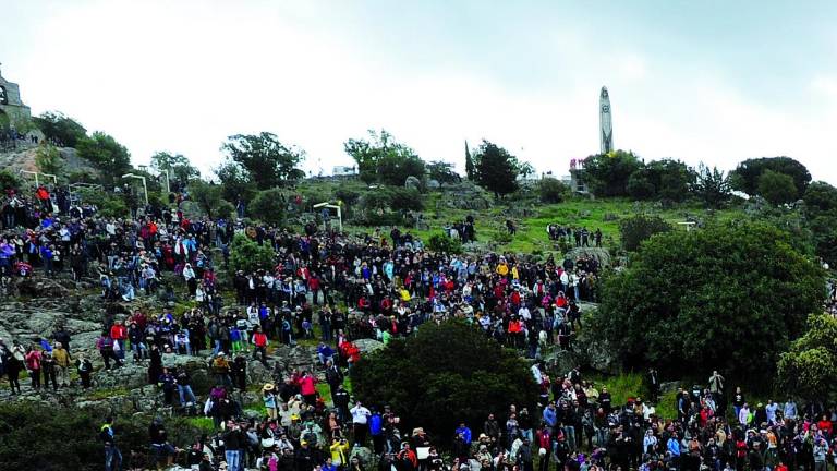 Bulas papales del siglo XVI que sustentan el reclamo de la Matriz Bulas papales del siglo XVI que sustentan el reclamo de la Matriz