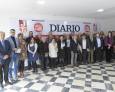 Literatura y periodismo para resistir al naufragio Literatura y periodismo para resistir al naufragio