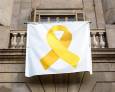 Torra se resiste, pero elimina la simbología independentista Torra se resiste, pero elimina la simbología independentista