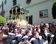 Los jóvenes nutren el cortejo Los jóvenes nutren el cortejo