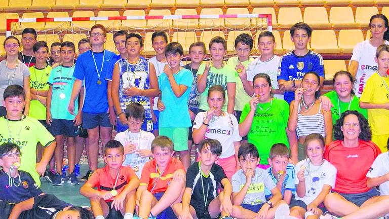 El balonmano, en auge en Valdepeñas El balonmano, en auge en Valdepeñas