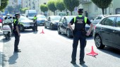 PREVENCIÓN. Un control de la Policía Local en la transitada calle Virgen de la Cabeza. 