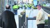 9 DE SEPTIEMBRE DE 2011. Los técnicos inspeccionan el primer recorrido del tranvía de Jaén, sin pasajeros. 