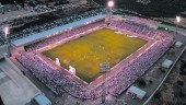 año 2009. El Estadio de La Victoria registró un lleno histórico en el partido con el Villarreal B, de la fase de ascenso a Segunda División A. Unas 20.000 personas presenciaron el compromiso. Siete años después el suministro de luz se cortó por impagos de los recibos. 