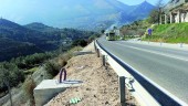 A-6050. Anclaje de hormigón en el que irá instalado el nuevo radar de la carretera de Jaén a Los Villares. 