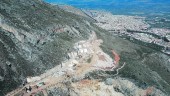 DESDE EL AIRE. Imagen aérea de la cantera de la Fuente de la Peña, en la carretera de Los Villares. 