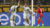 alegría. Kroos y Cristiano Ronaldo celebran uno de los goles ante el Borussia Dortmund.