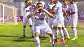 PARTIDO. Nando Copete hace un gesto de alegrías después de marcar el gol de la victoria ante el Maracena en la segunda jornada.